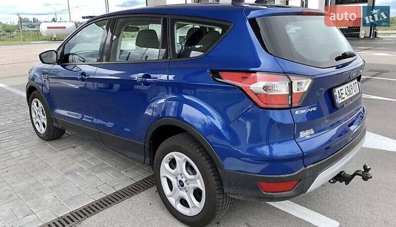 Позашляховик / Кросовер Ford Escape 2017 в Києві