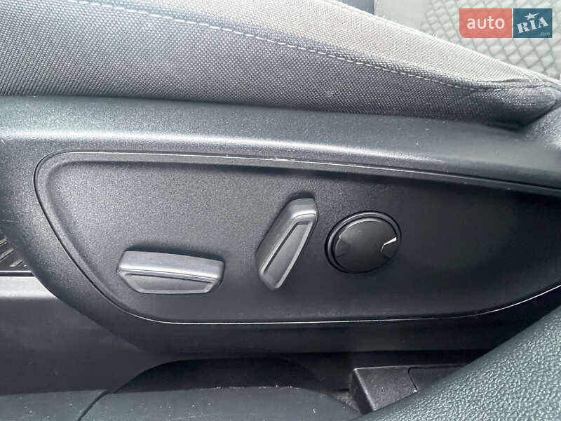 Внедорожник / Кроссовер Ford Escape 2021 в Львове