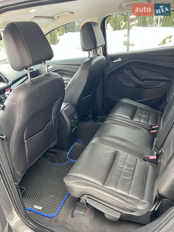 Позашляховик / Кросовер Ford Escape 2013 в Стрию