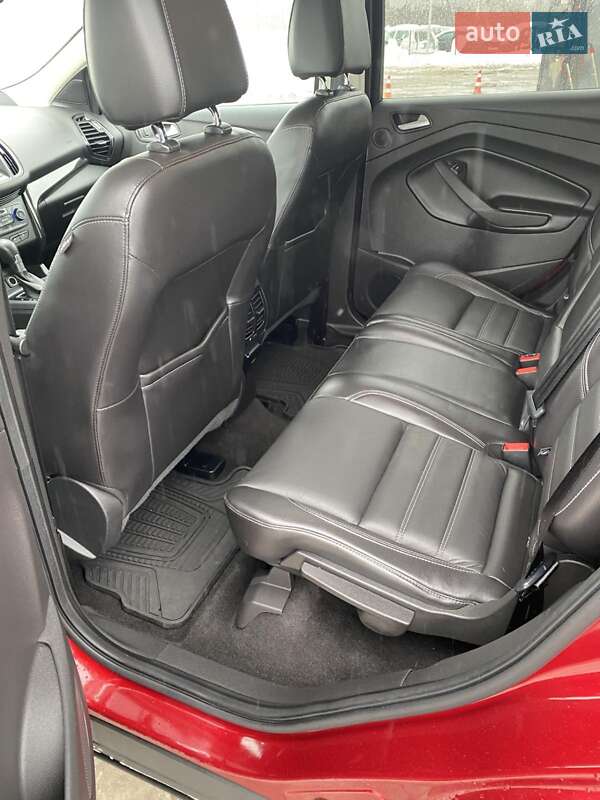 Позашляховик / Кросовер Ford Escape 2017 в Львові