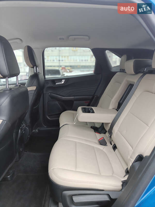 Позашляховик / Кросовер Ford Escape 2021 в Києві