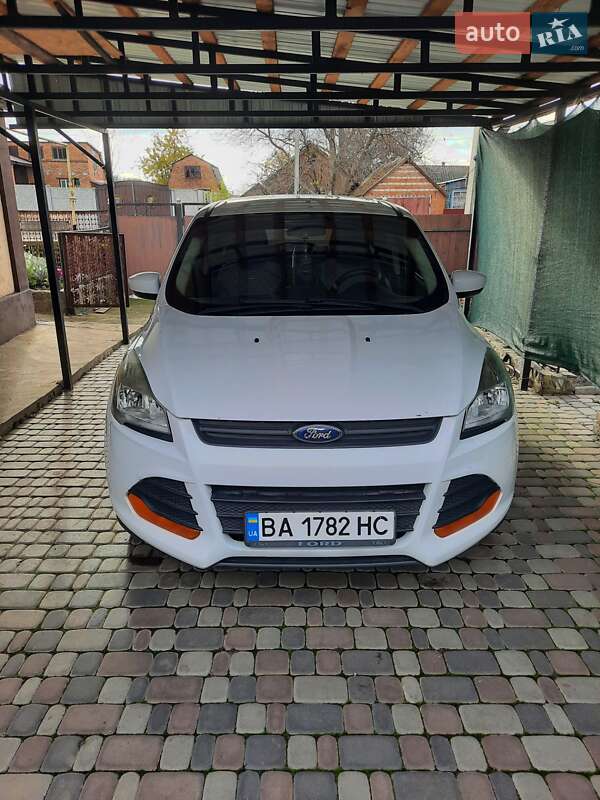 Внедорожник / Кроссовер Ford Escape 2015 в Знаменке