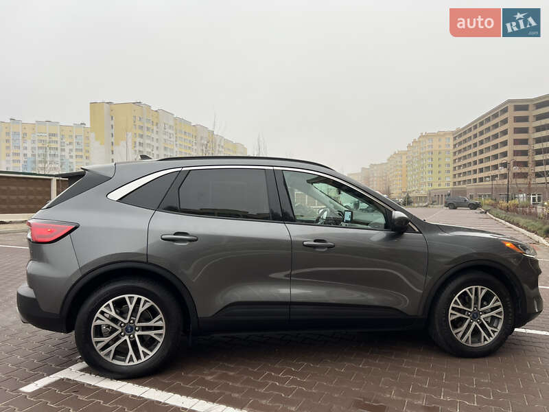 Позашляховик / Кросовер Ford Escape 2021 в Києві