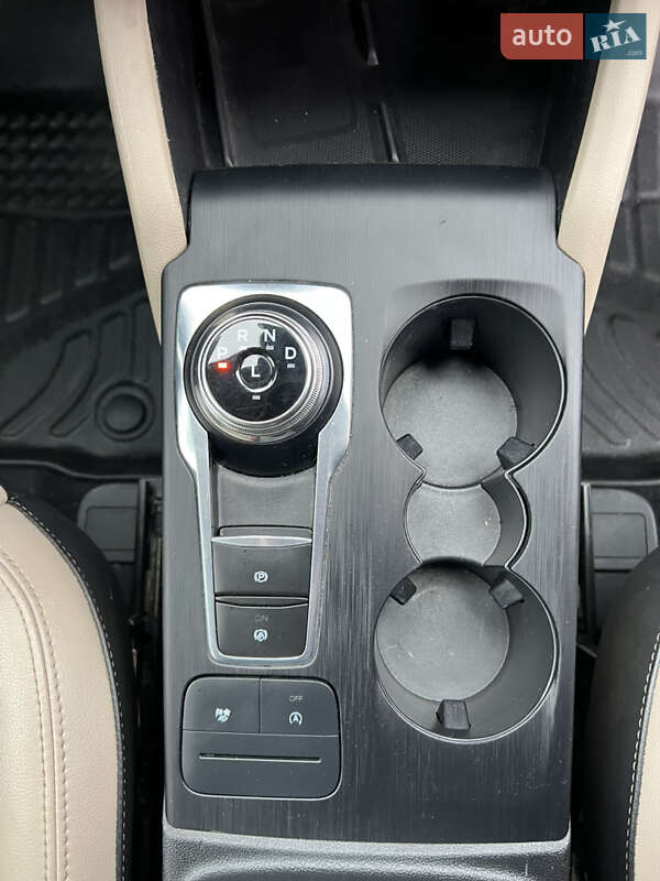 Позашляховик / Кросовер Ford Escape 2021 в Києві