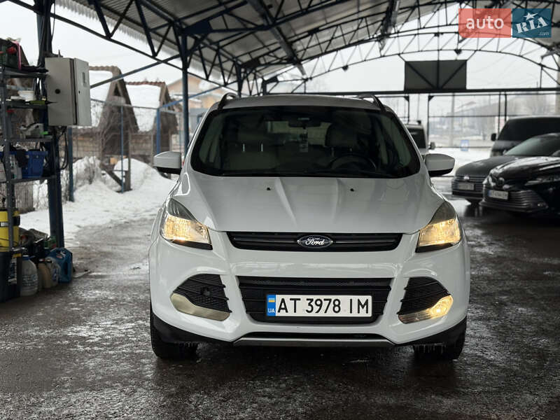 Внедорожник / Кроссовер Ford Escape 2014 в Ивано-Франковске
