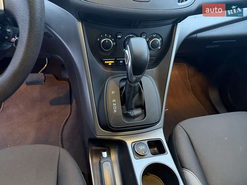 Внедорожник / Кроссовер Ford Escape 2016 в Полтаве