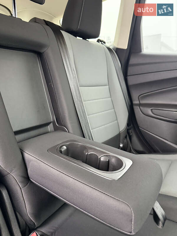 Внедорожник / Кроссовер Ford Escape 2016 в Лубнах фото 46 Внедорожник / Кроссовер Ford Escape 2016 в Лубнах