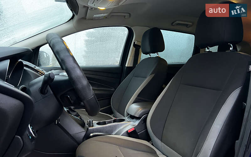 Позашляховик / Кросовер Ford Escape 2015 в Львові фото 9 Позашляховик / Кросовер Ford Escape 2015 в Львові