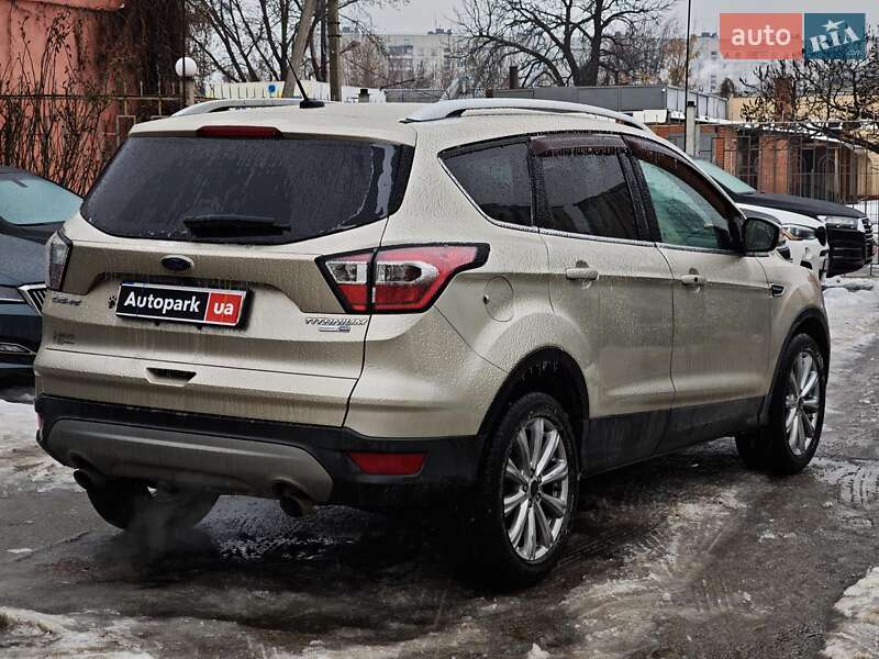 Внедорожник / Кроссовер Ford Escape 2016 в Харькове