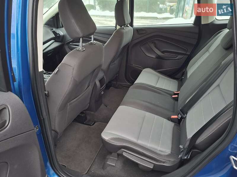 Позашляховик / Кросовер Ford Escape 2017 в Харкові