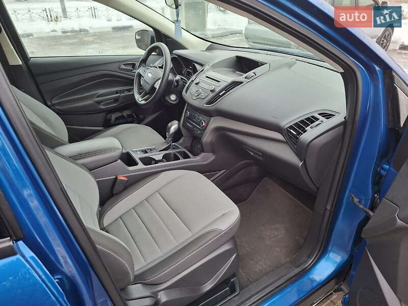 Позашляховик / Кросовер Ford Escape 2017 в Харкові