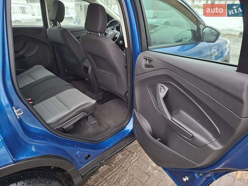 Позашляховик / Кросовер Ford Escape 2017 в Харкові
