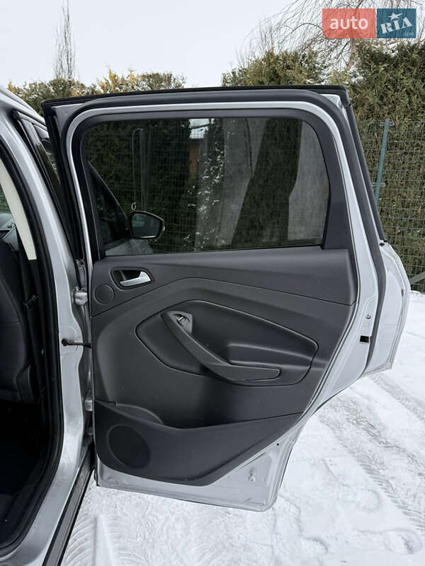 Позашляховик / Кросовер Ford Escape 2017 в Стрию фото 41 Позашляховик / Кросовер Ford Escape 2017 в Стрию