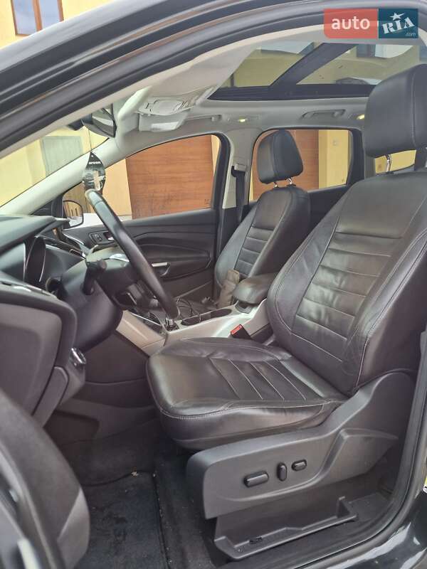 Внедорожник / Кроссовер Ford Escape 2012 в Стрые