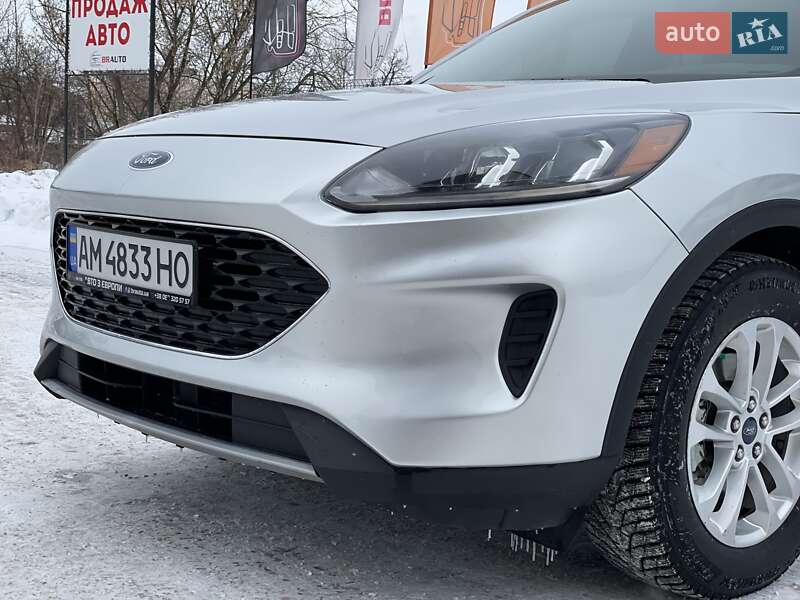 Внедорожник / Кроссовер Ford Escape 2020 в Бердичеве
