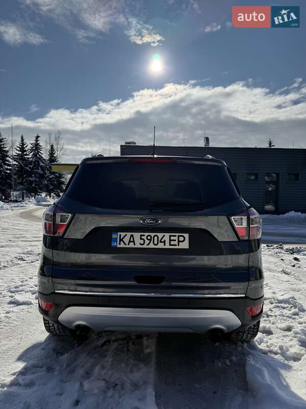 Позашляховик / Кросовер Ford Escape 2016 в Івано-Франківську