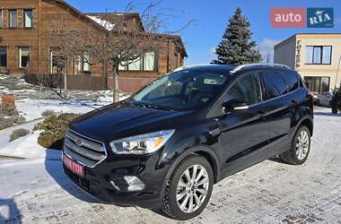 Внедорожник / Кроссовер Ford Escape 2017 в Павлограде