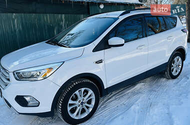 Внедорожник / Кроссовер Ford Escape 2016 в Чернигове