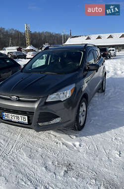 Внедорожник / Кроссовер Ford Escape 2015 в Ивано-Франковске