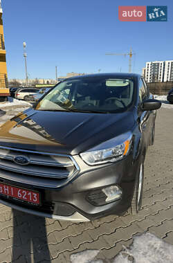 Внедорожник / Кроссовер Ford Escape 2018 в Луцке