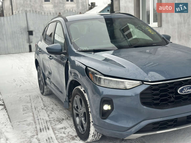 Позашляховик / Кросовер Ford Escape 2024 в Рівному