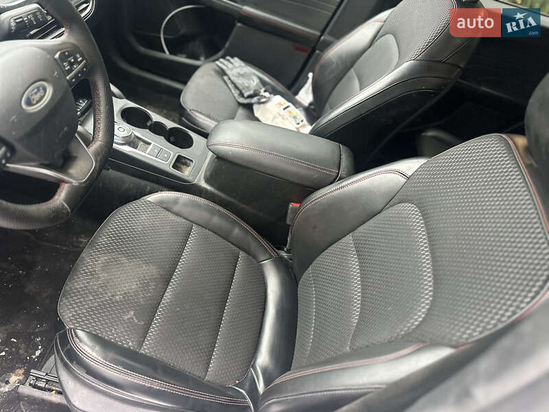 Позашляховик / Кросовер Ford Escape 2024 в Рівному