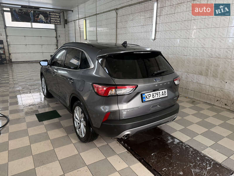 Позашляховик / Кросовер Ford Escape 2021 в Запоріжжі