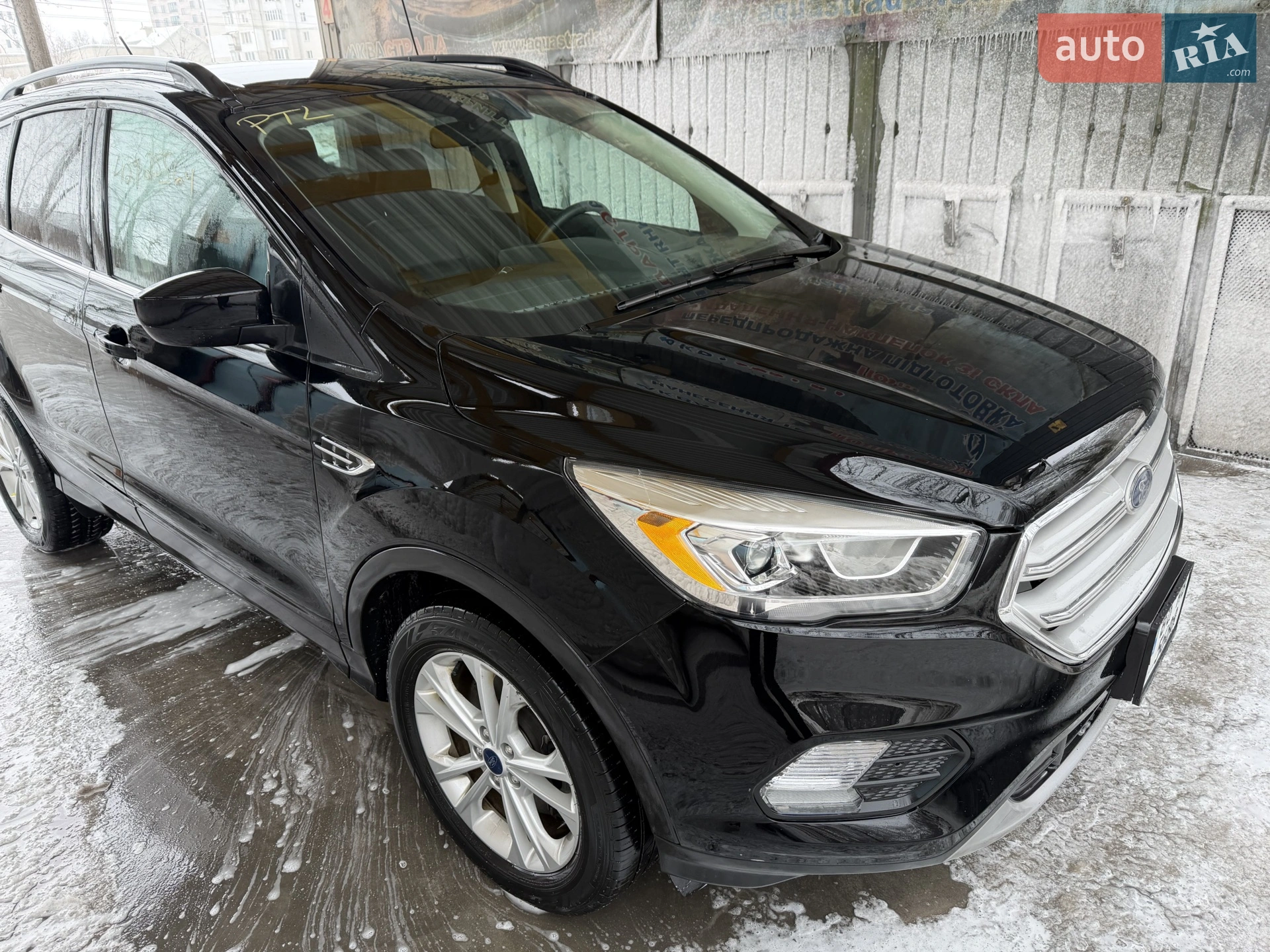 2017 Ford Escape - мініатюра 2