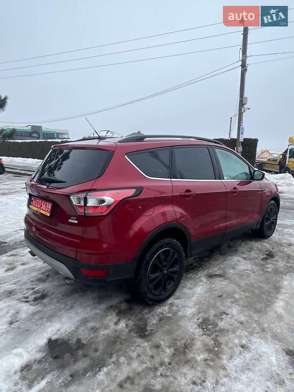 Позашляховик / Кросовер Ford Escape 2017 в Львові