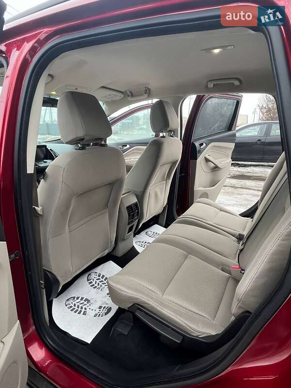 Позашляховик / Кросовер Ford Escape 2017 в Львові