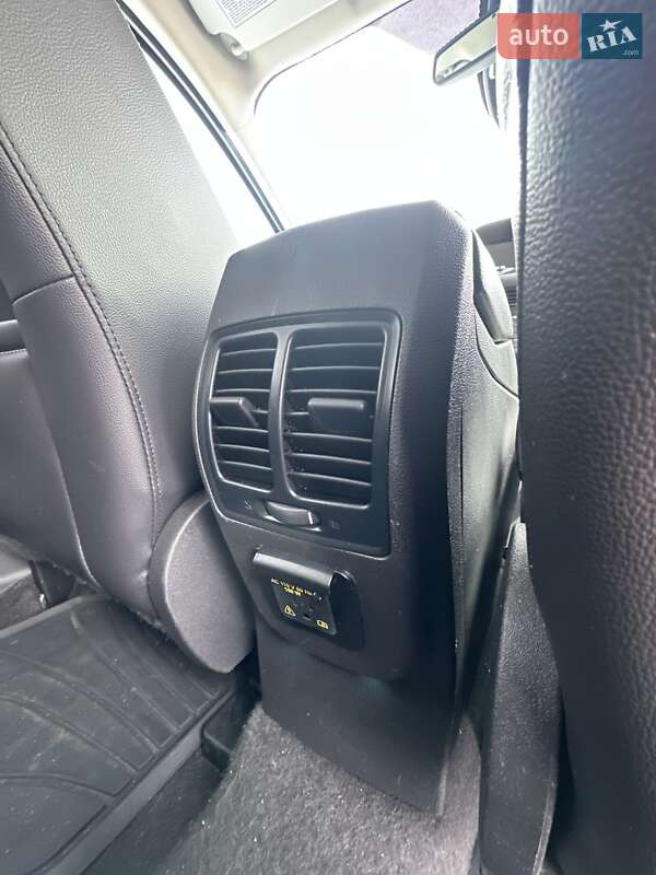 Внедорожник / Кроссовер Ford Escape 2016 в Белогородке