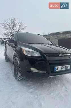 Внедорожник / Кроссовер Ford Escape 2013 в Ивано-Франковске