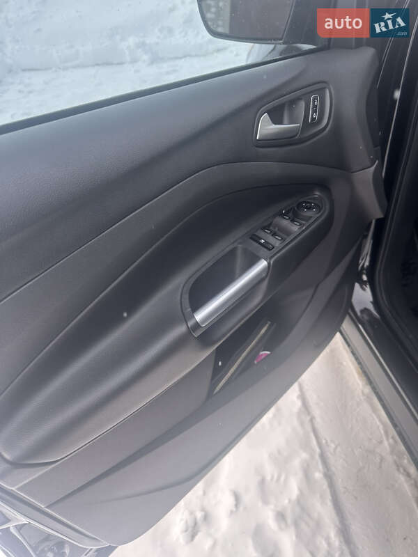 Позашляховик / Кросовер Ford Escape 2013 в Івано-Франківську