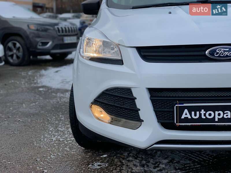 Позашляховик / Кросовер Ford Escape 2015 в Вінниці
