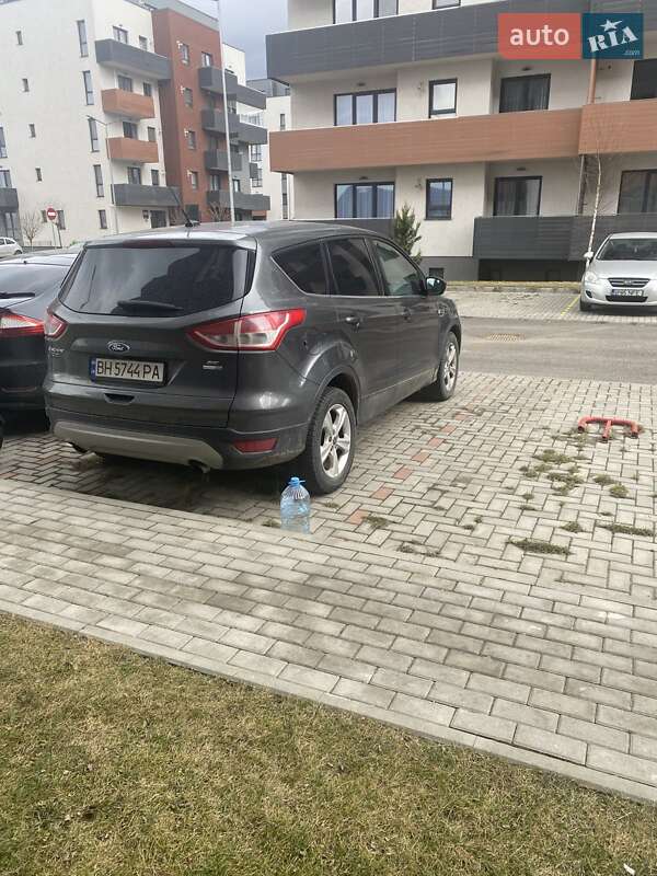 Внедорожник / Кроссовер Ford Escape 2015 в Одессе фото 3 Внедорожник / Кроссовер Ford Escape 2015 в Одессе