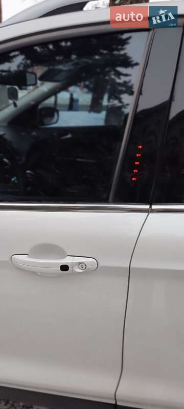 Внедорожник / Кроссовер Ford Escape 2014 в Сумах