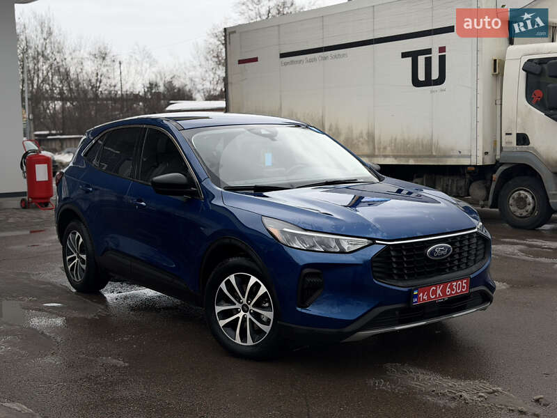 Внедорожник / Кроссовер Ford Escape 2023 в Львове