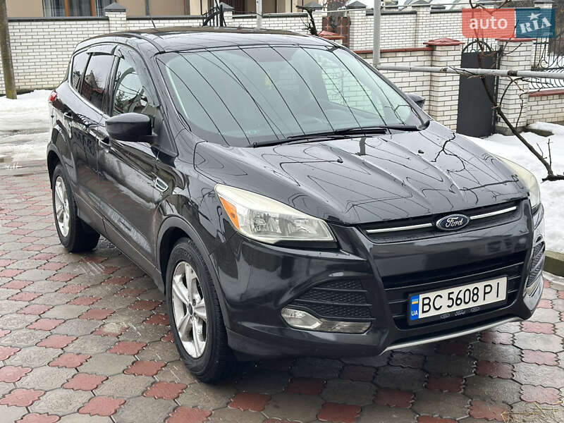 Позашляховик / Кросовер Ford Escape 2015 в Миколаєві