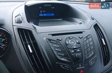 Внедорожник / Кроссовер Ford Escape 2015 в Сумах