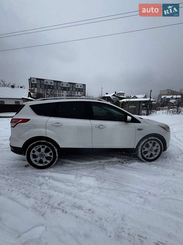 Позашляховик / Кросовер Ford Escape 2016 в Києві
