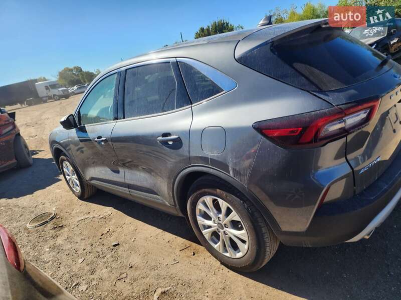 Позашляховик / Кросовер Ford Escape 2023 в Львові