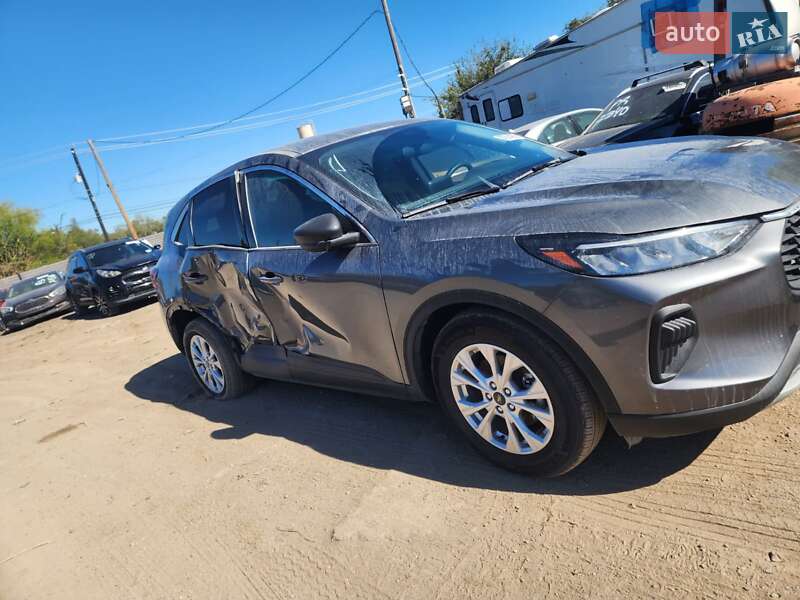 Позашляховик / Кросовер Ford Escape 2023 в Львові