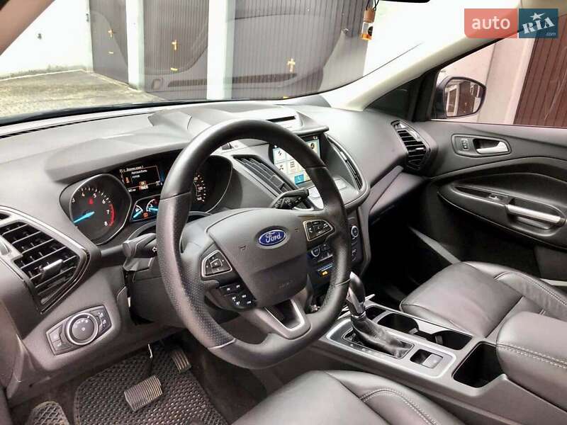 Позашляховик / Кросовер Ford Escape 2018 в Львові