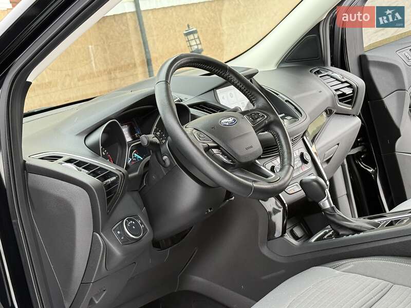 Позашляховик / Кросовер Ford Escape 2018 в Дрогобичі