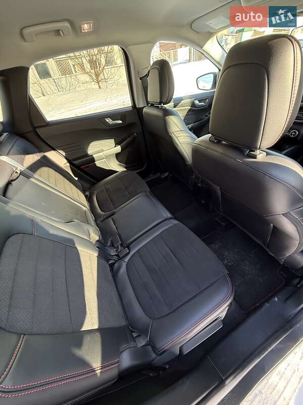 Внедорожник / Кроссовер Ford Escape 2021 в Сумах