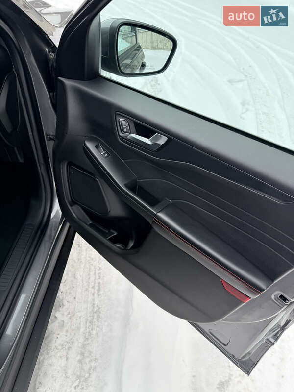 Внедорожник / Кроссовер Ford Escape 2023 в Львове