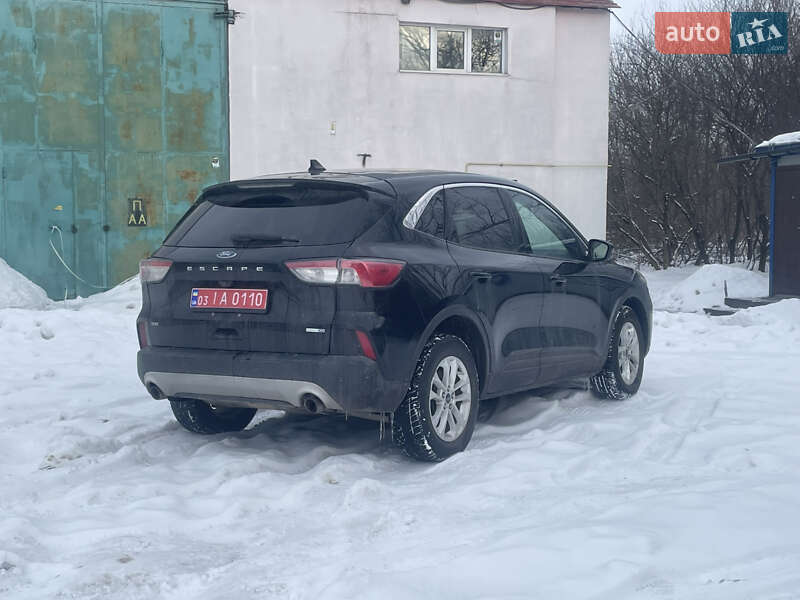 Позашляховик / Кросовер Ford Escape 2020 в Львові