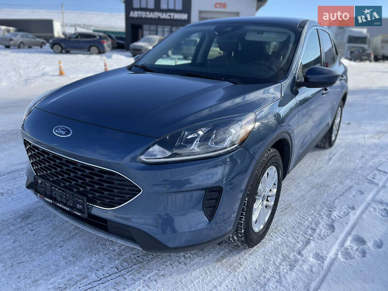 Позашляховик / Кросовер Ford Escape 2020 в Луцьку