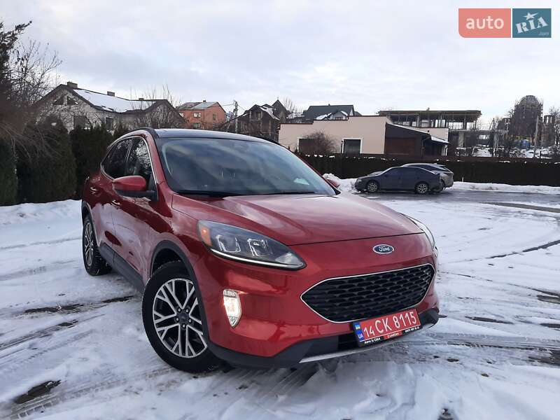 Позашляховик / Кросовер Ford Escape 2020 в Львові