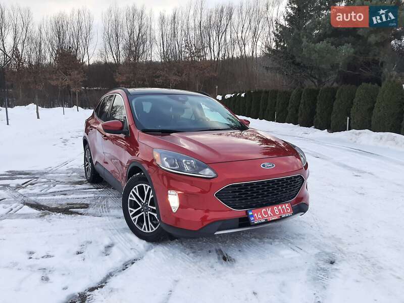 Позашляховик / Кросовер Ford Escape 2020 в Львові